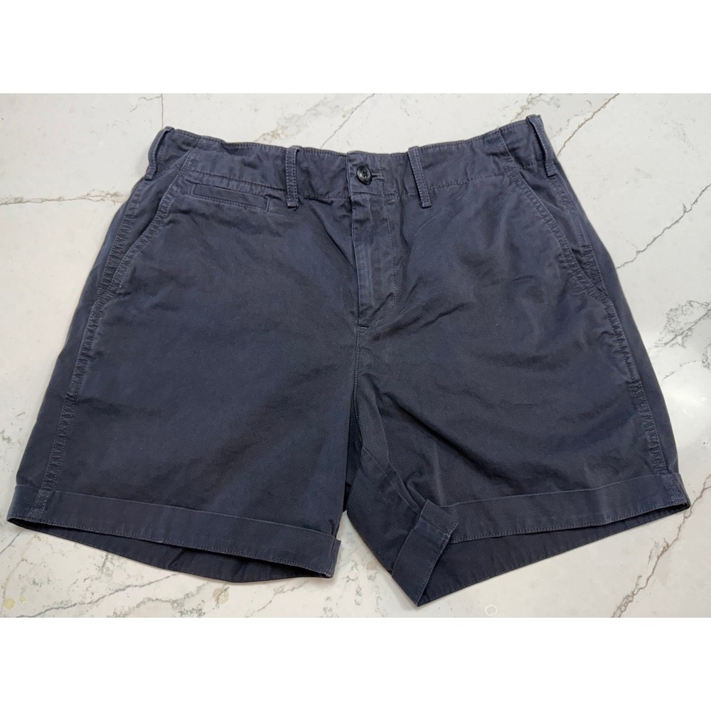 Gap Women's Navy 5" Shorts- Size 8